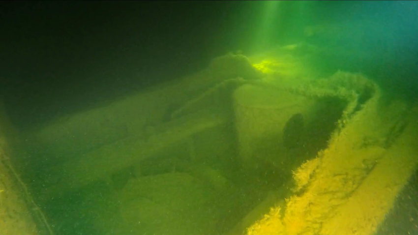 Miinalaiva Ladogan parkassi hylky